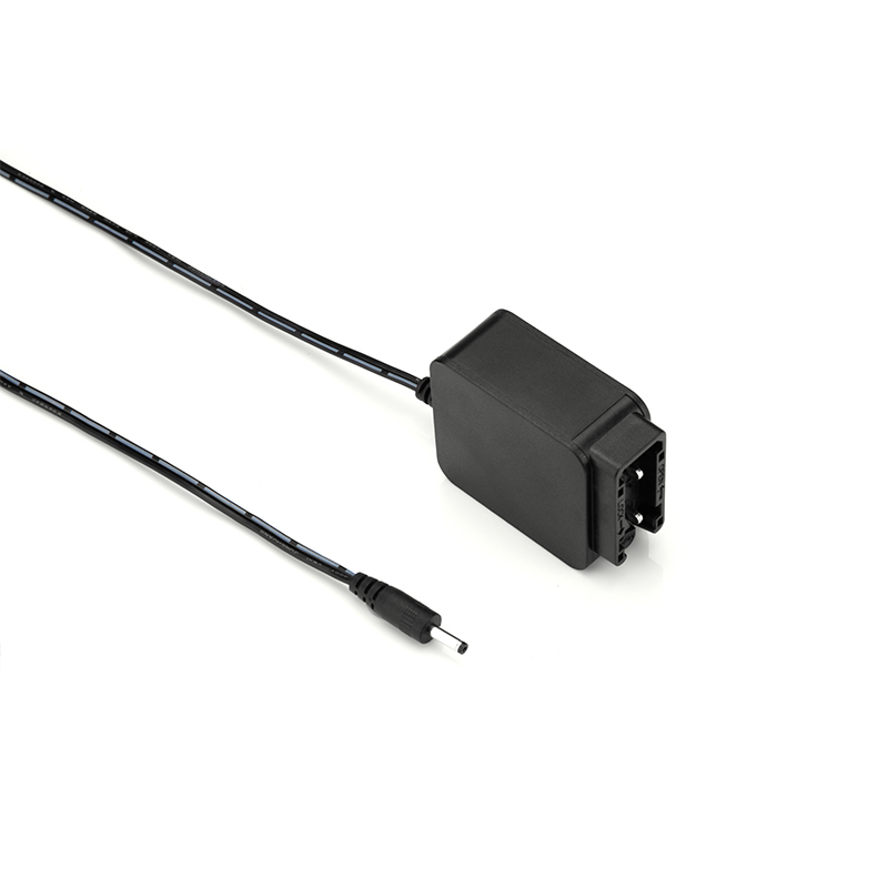 15W - Interchangeable adapters